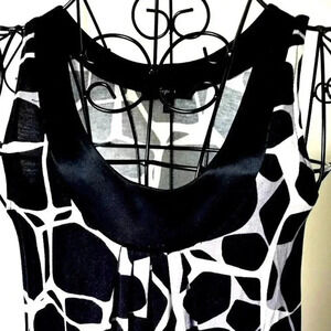 Express Giraffe Print Pullover XS Pockets